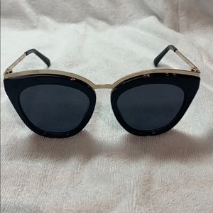 Le Specs Eye Slay Sunglasses